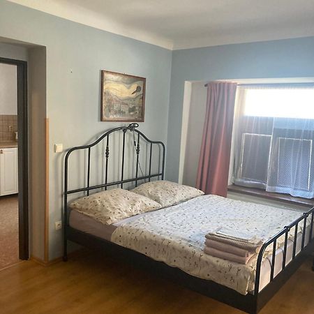 Apartman Centrum ยีชิน ภายนอก รูปภาพ