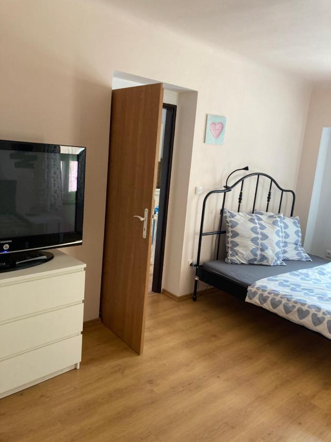 Apartman Centrum ยีชิน ภายนอก รูปภาพ